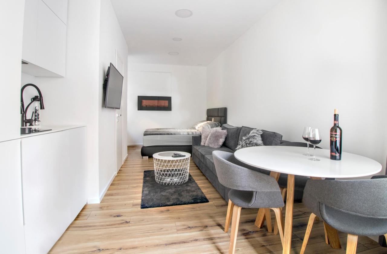 Apartment Main Square Modern *