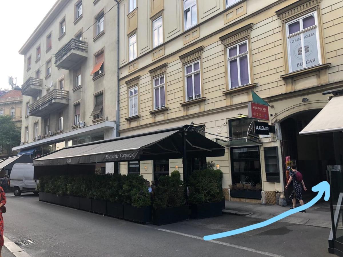 Main Square Modern